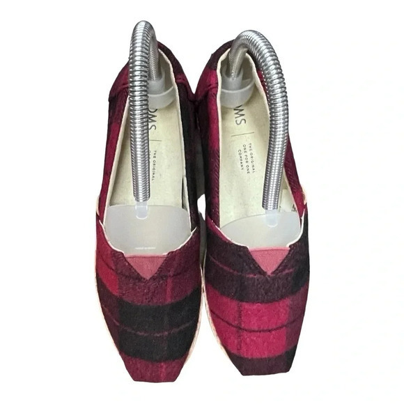 TOMS‎ RED PLAID FELT ON LEATHER ALPARGATA FLAT SLIP-ON SHOES WOMEN'S SIZE 6 - Picture 4 of 11